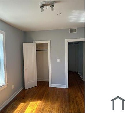 3rd image of 1846 N Kedvale Ave #1W
