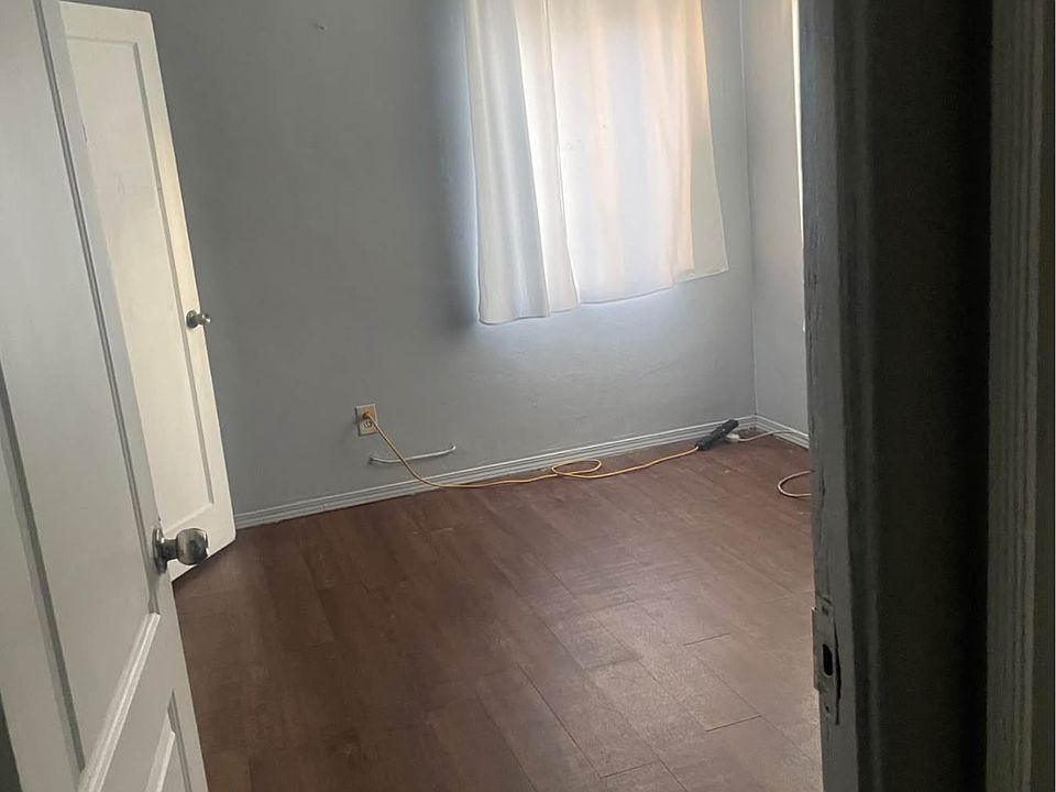 1st image of 650 Laurel Ave