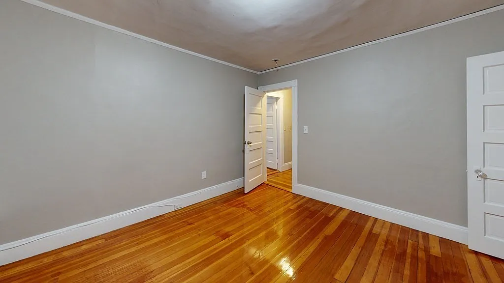 1011 Washington St. #Room D Newtonville — Photo 3