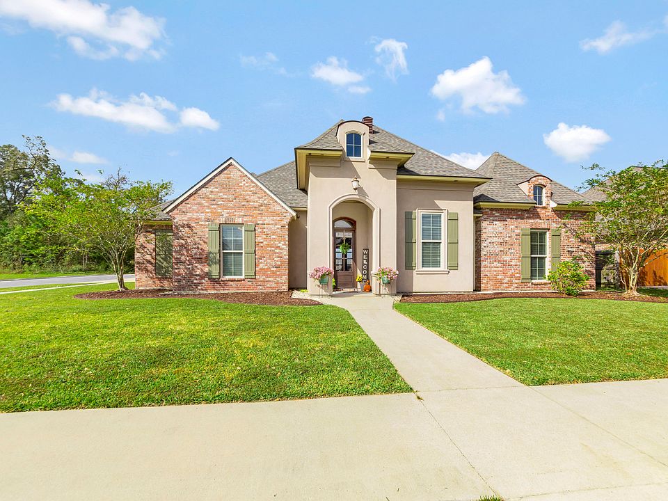 1st image of 504 Bayou Parc Dr