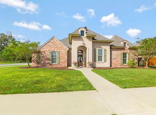 504 Bayou Parc Dr, Youngsville, LA 70592