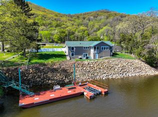 25518 Pelican Ln, Winona, MN 55987