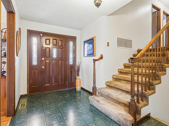 4th image of 800 N Reed Pl