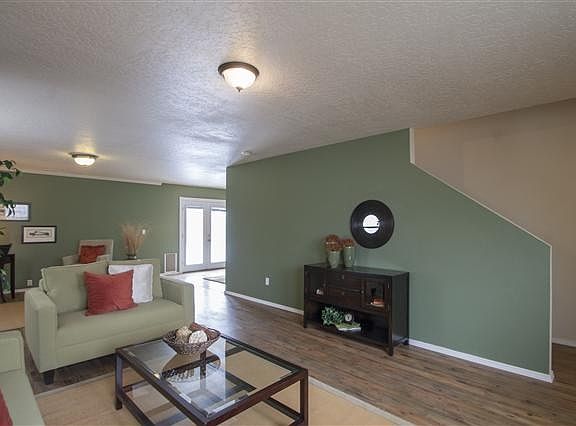 3rd image of 9571 SW Lillywood Dr