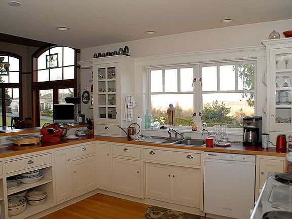 kitchen with a view!
