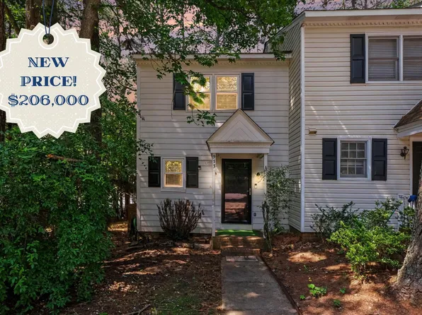 913 Hearthridge Ct APT A, Raleigh, NC 27609
