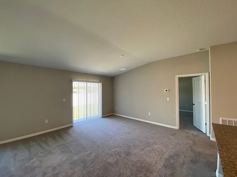 12213 SE 100th Ave — Photo 17