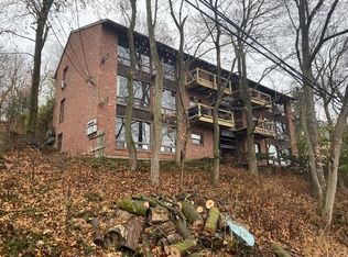 1530 Barr Ave, Pittsburgh, PA 15205