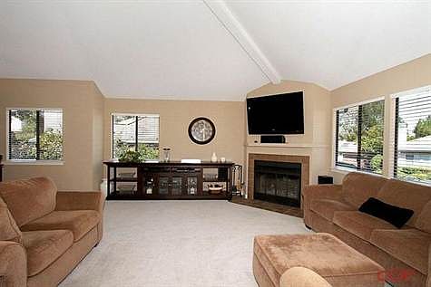 2nd image of 1490 Descanso St APT 9