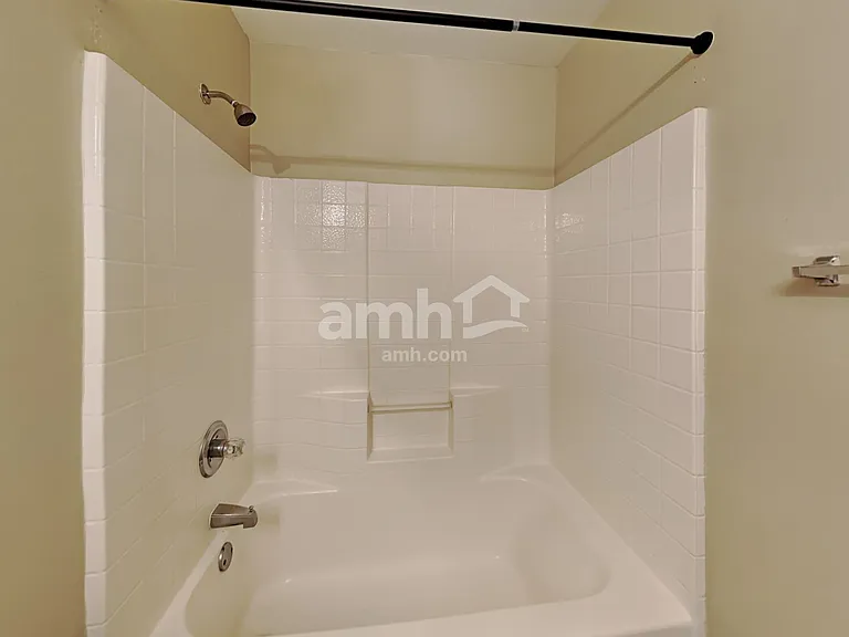 2808 Plantation Dr — Photo 16