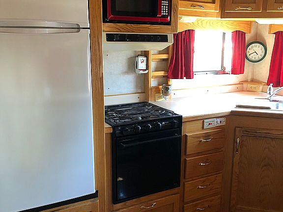 4th image of 225 Wake Ave #188