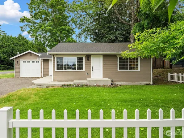 10902 26th Avenue SW, Seattle, WA 98146