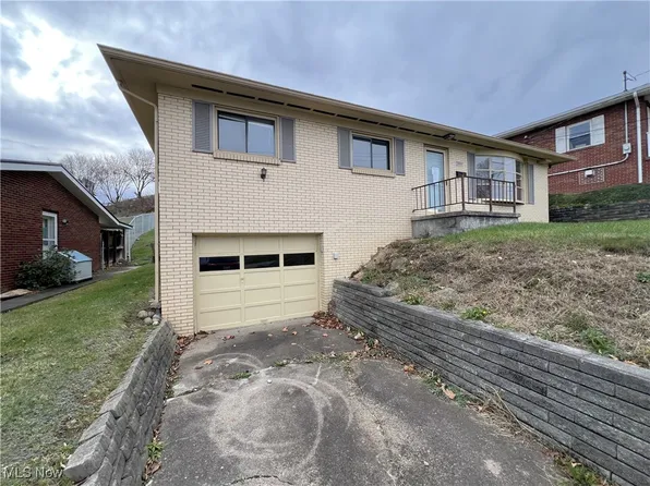 2618 Cleveland Ave, Steubenville, OH 43952
