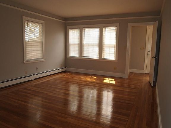 5th image of 94 Touro St