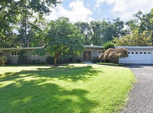 996 Old White Plains Rd, Mamaroneck, NY 10543