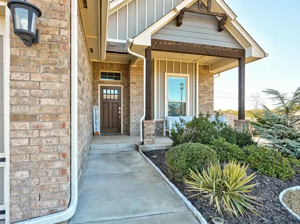 3233 Briargate Rd, Edmond, OK 73034