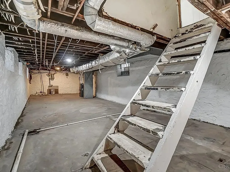 2312 Norwood Ave — Photo 22