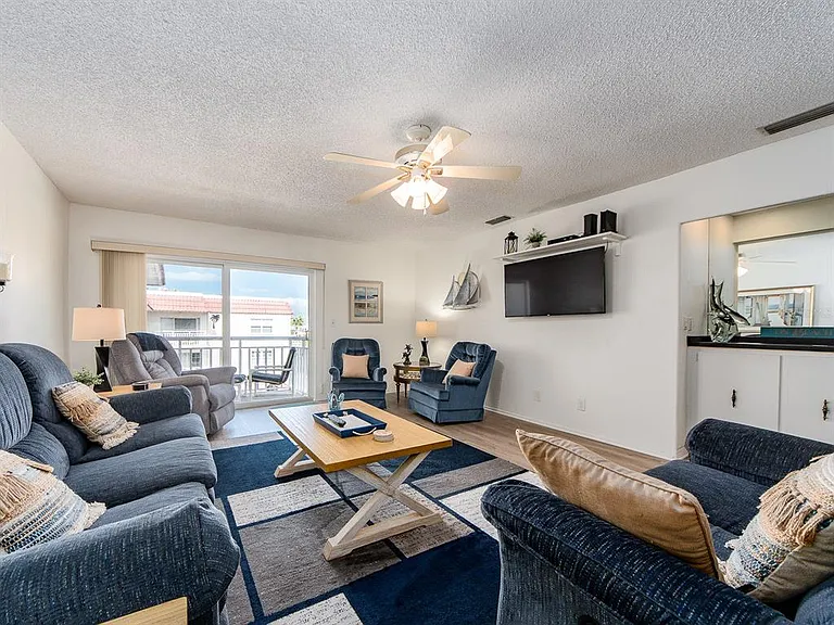 2900 Gulf Blvd #307 — Photo 7