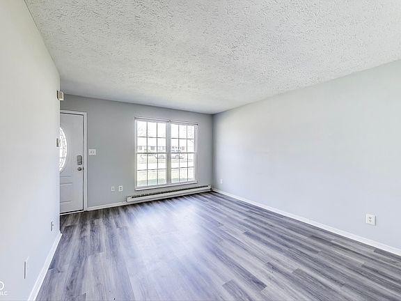 5th image of 9525 Meadowlark Dr
