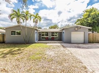8880 SW 49th St, Cooper City, FL 33328