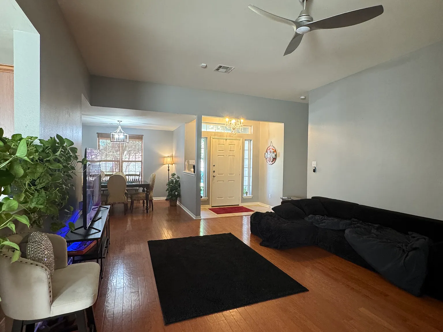 5704 Meadow Wood Dr — Photo 4
