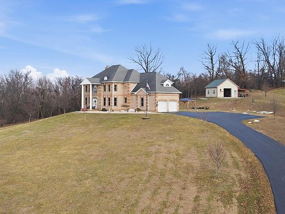 2nd image of 21111 Greenbrier Rd