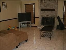 2nd image of 217 Old Oaks St