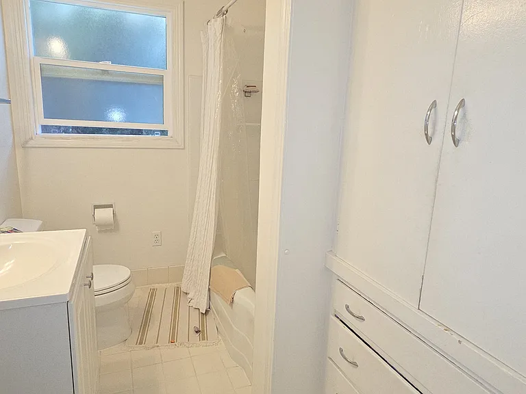 680 Alcatraz Ave — Photo 4