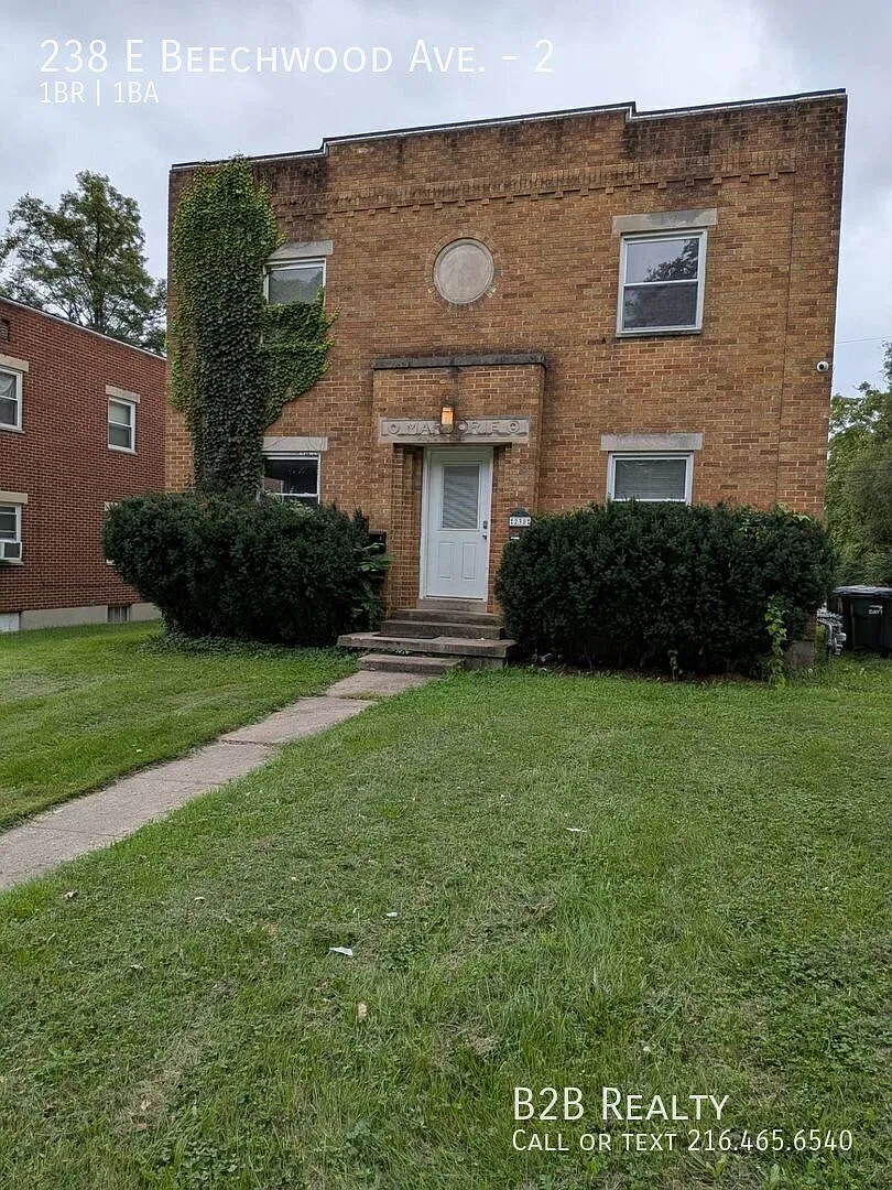Charming 1-Bedroom Property in Prime Location — Photo 2