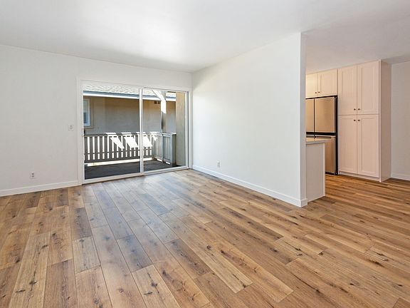 3rd image of 3663 San Remo Dr APT 2H