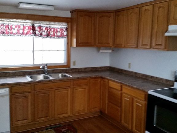 Updated kitchen, new sink 