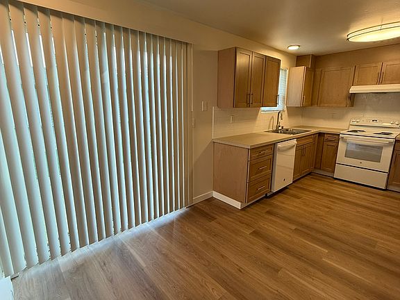5th image of 12921 109th Avenue Ct E