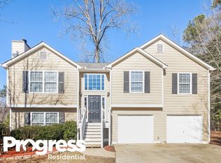 2660 Lake Park Bnd, Acworth, GA 30101