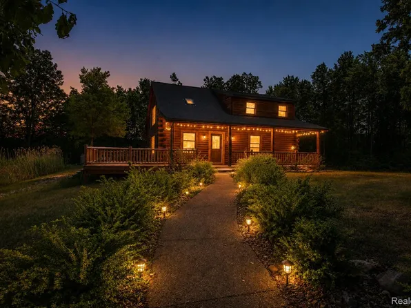 5432 N Seven Mile Rd, Pinconning, MI 48650