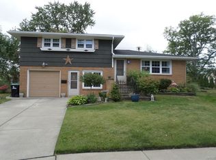 1 Dale Dr, Tonawanda, NY 14150