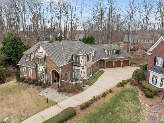 3rd image of 5 Postbridge Ct