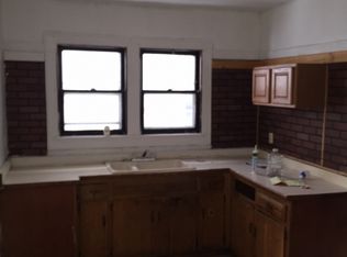 3024 N Richards St, Milwaukee, WI 53212