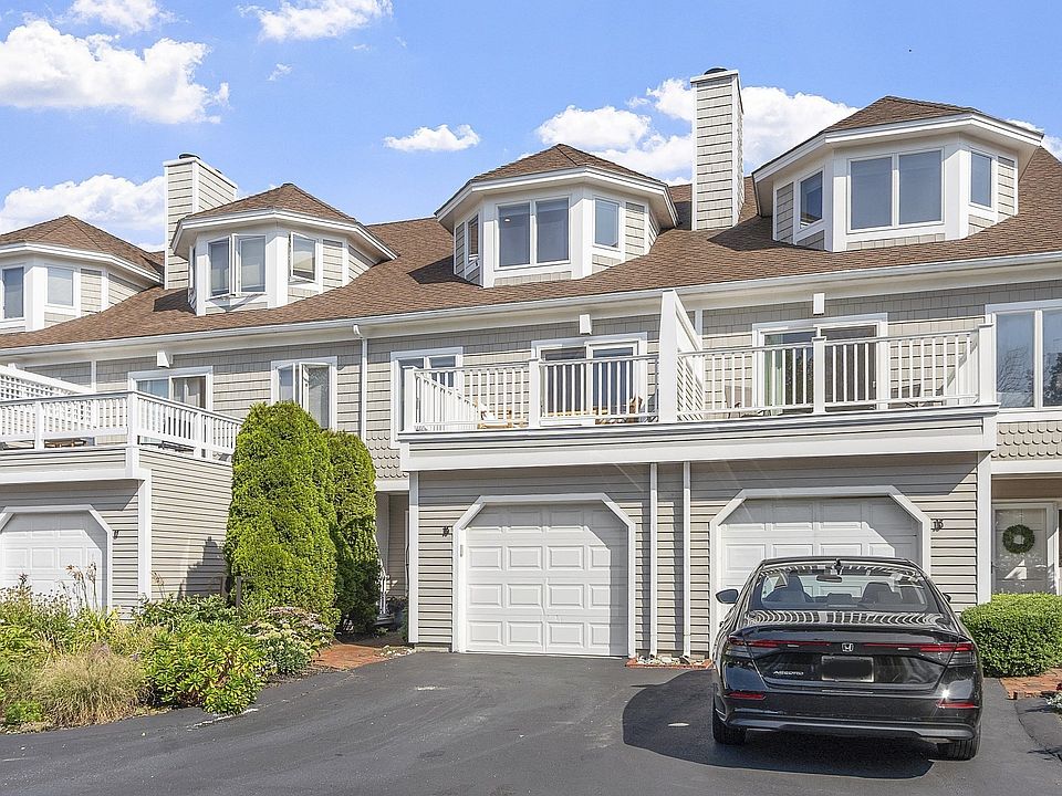 1st image of 15 Raven Ln #15