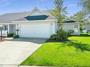 31213 Lily Ln #97B, North Olmsted, OH 44070