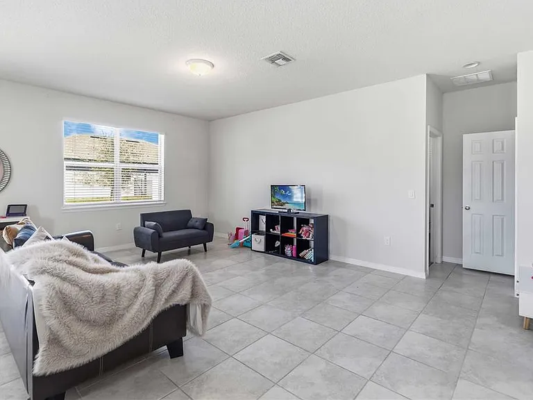 17241 Goldcrest Loop — Photo 20