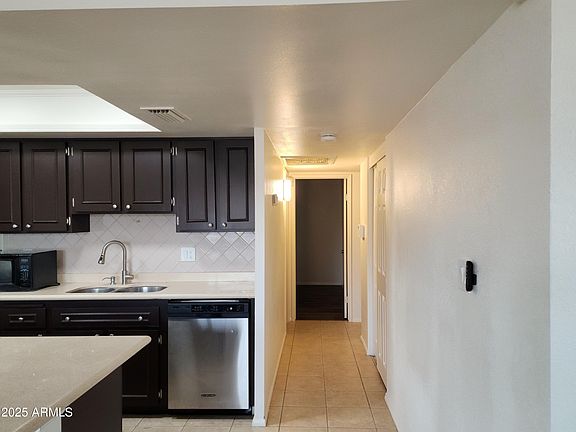5th image of 8450 E INDIANOLA Avenue