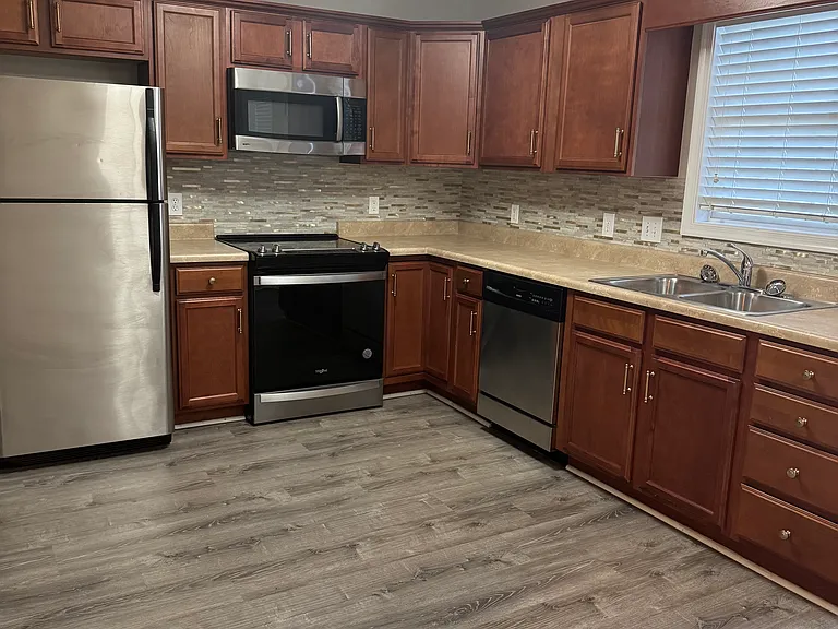 3600 Old Forest Rd #122 — Photo 3