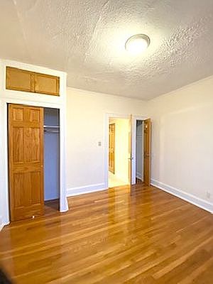 2nd image of 21-24 Crescent St #C4