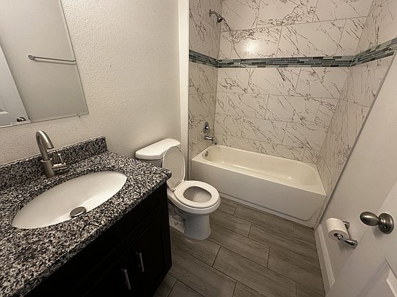 5th image of 13168 SW 35th Cir
