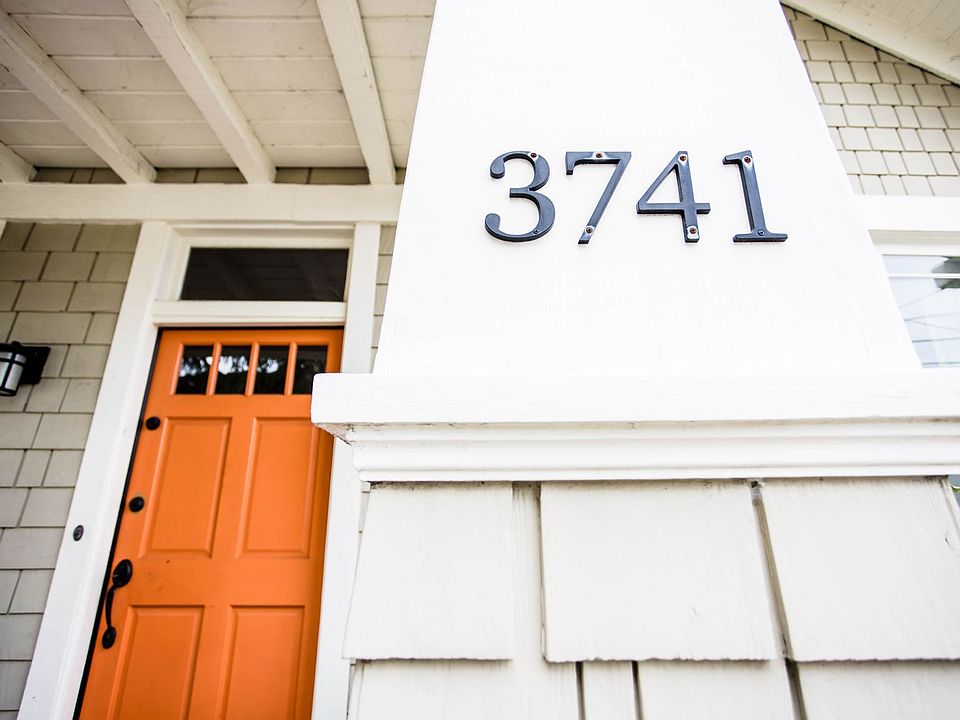 1st image of 3741 Ardley Ave
