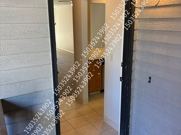 11385 SW 135th Ave APT 3