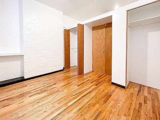 5th image of 424 E 82nd St APT 3RW