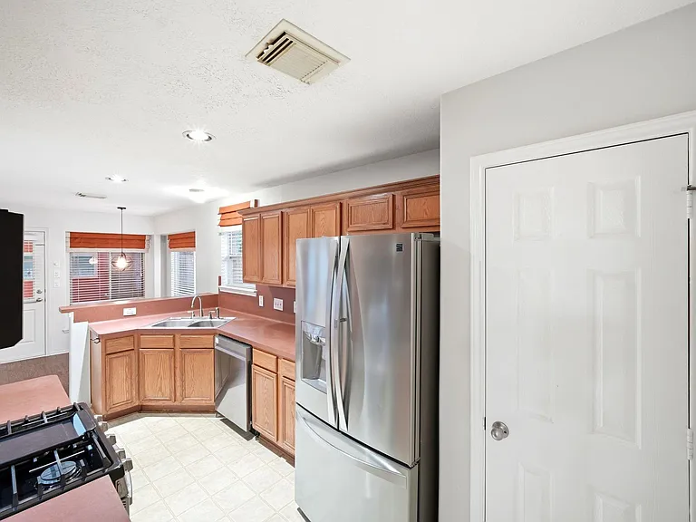 6931 Hamilton Falls Ln — Photo 17