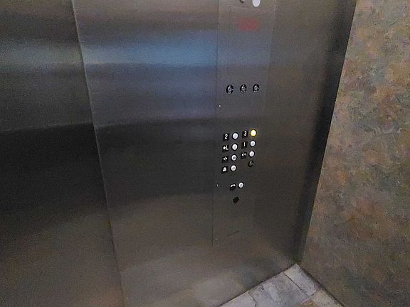 5th image of 4824 Tujunga Ave #10
