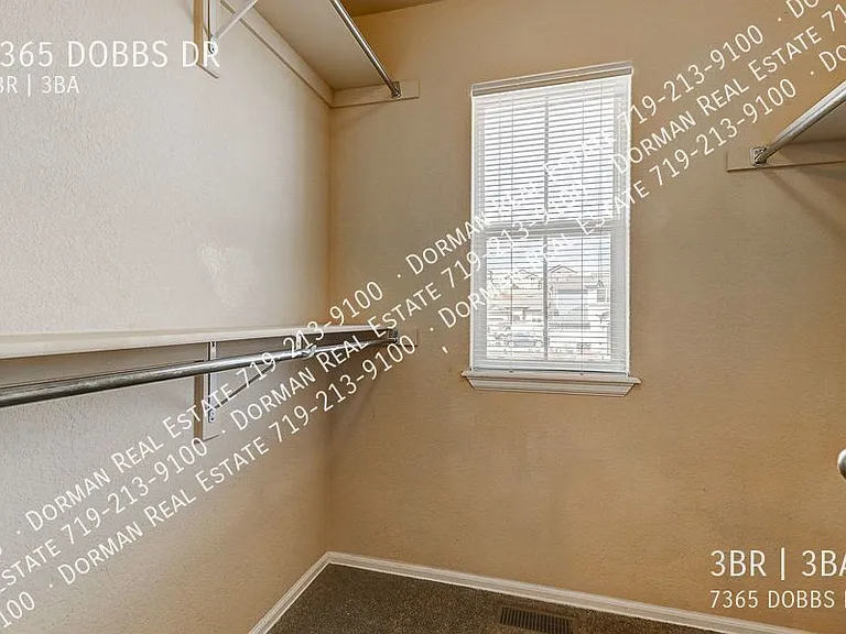 7365 Dobbs Dr — Photo 32